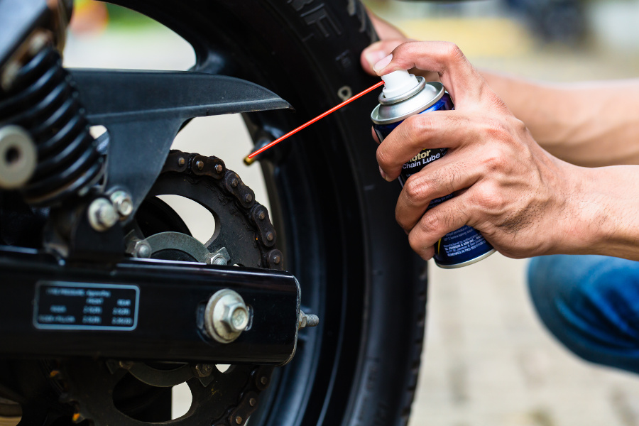 Maneras de ahorrar dinero en el mantenimiento de tu moto