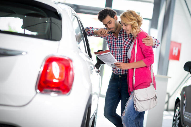 ¡Comprar coche fuera de España te ayuda a ahorrar!